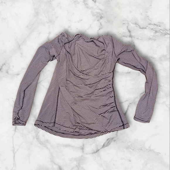 Lululemon Striped Long Sleeved Pullover Top w/ Thumb Holes Gathered READ - Picture 1 of 3
